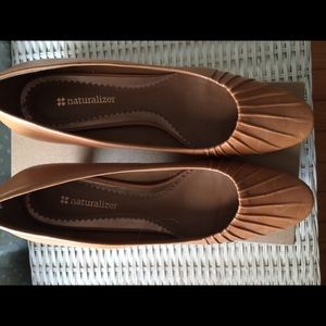 Naturalizer caramel color leather women’s heels 8w